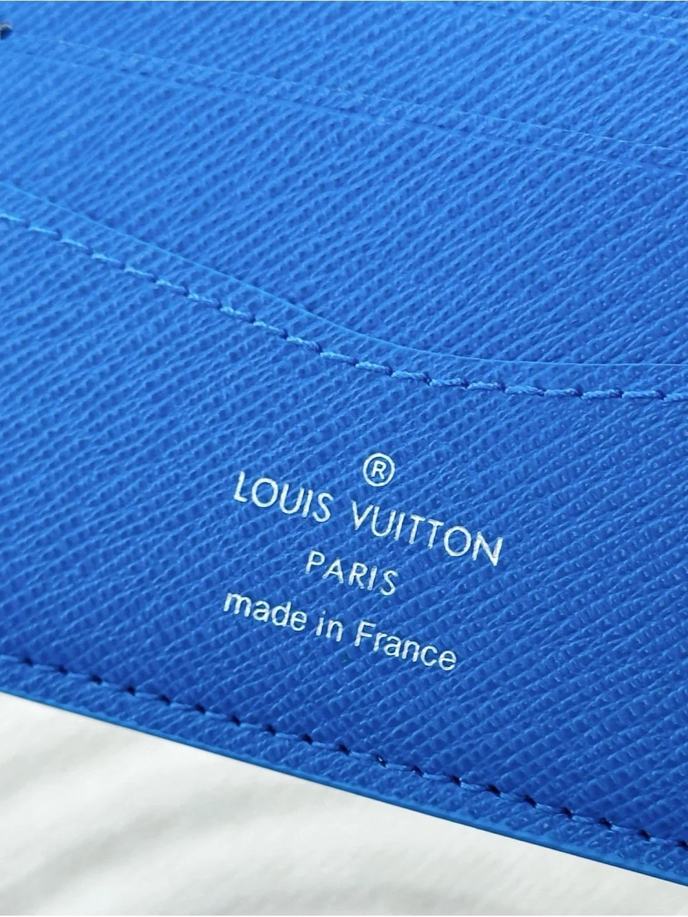 Louis Vuitton Slender Wallet in Damier Graphite canvas with blue leather lining - Picture 4 of 7